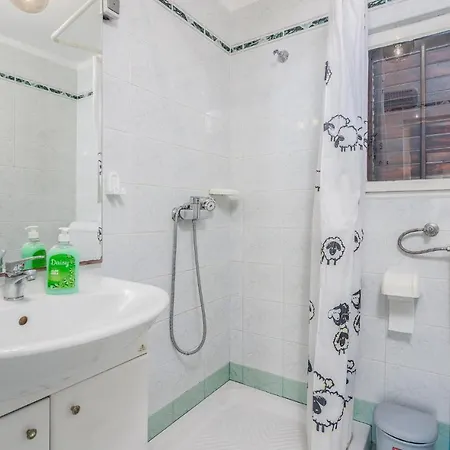 1 Bedroom In *