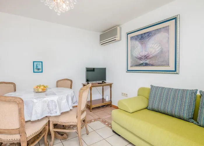 1 Bedroom In * Stara Baska